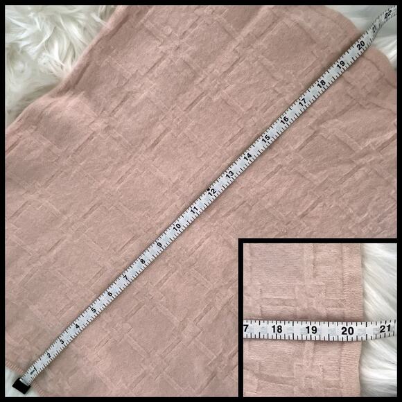 Casual Corner 100% Cashmere Short Sleeve Crew Pullover Sweater Baby Pink Medium - Picture 10 of 11